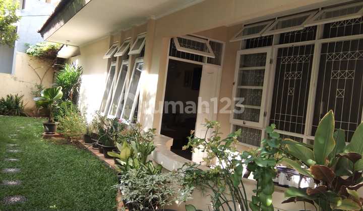 Rumah Bagus Sektor 9-Bintaro, Tangerang Selatan