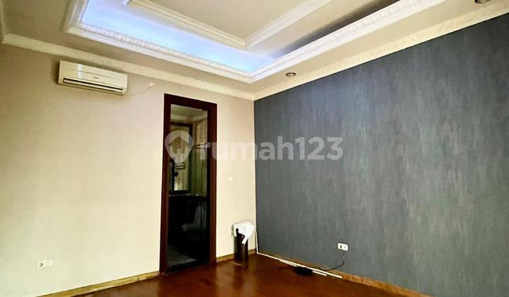 For Sale Luxurious House in Pesanggrahan, South Jakarta 2