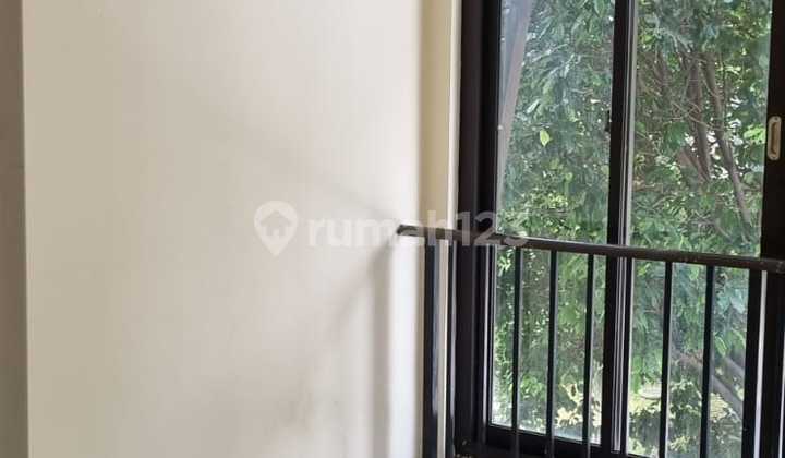 Rumah Bagus Di Discovery Residence Sektor 9-bintaro, Tangerang Selatan 2