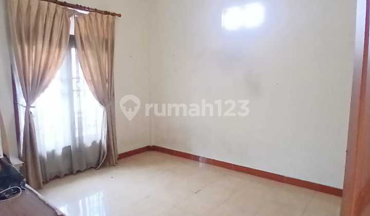 Boarding House Inside PJMI Cluster, A Step Away from STAN Campus 2