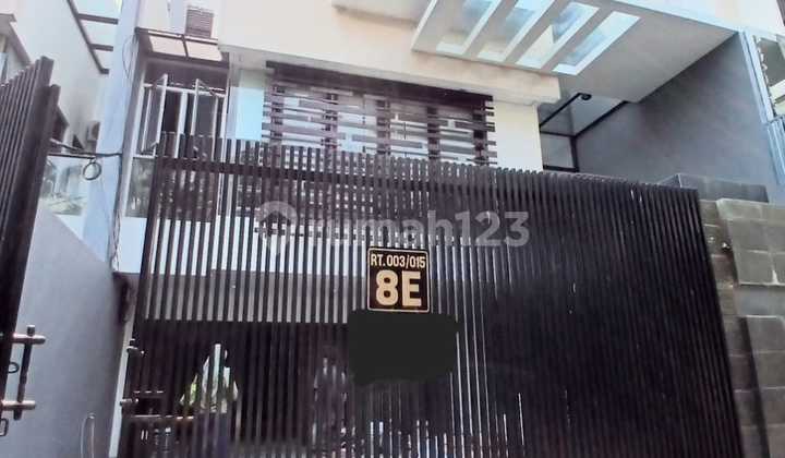 For Rent: Nice and Lush Office Shop in Marga Guna, Radio Dalam, South Jakarta