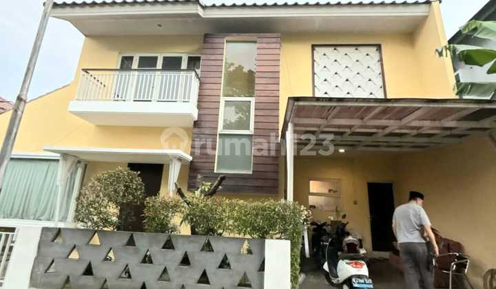 Dijual Cepat Rmh Cantik 2Lt di Dlm Cluster Cirendeu Royal Residence Posisi Hook Dijual Cepat Rmh Cantik 2Lt di Dlm Cluster Cirendeu Royal Residence Posisi Hook