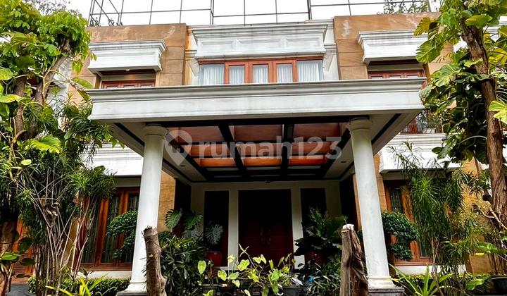 Dijual Rumah Mewah di Pesanggrahan Jakarta Selatan Dijual Rumah Mewah di Pesanggrahan Jakarta Selatan