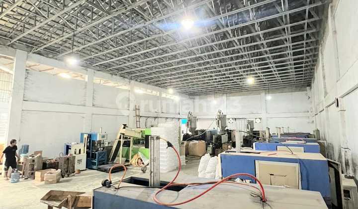 Warehouse 681 m2 SHM Cisauk, Tangerang Warehouse 681 m2 SHM Cisauk, Tangerang
