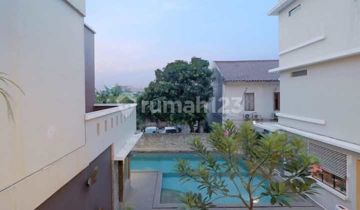 Selling Land and Building Ex Hotel in Premium Location South Jakarta Selling Land and Building Ex Hotel in Premium Location South Jakarta