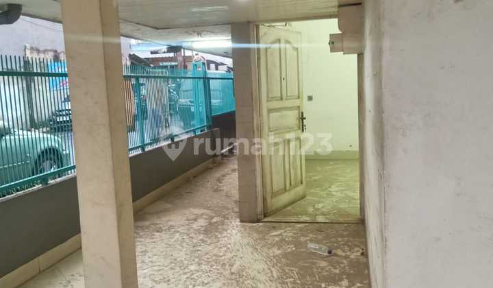 Below NJOP Cheap Old House in Petojo Cideng Below NJOP Cheap Old House in Petojo Cideng