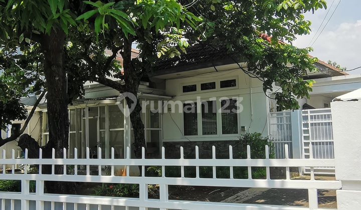 For Sale Spacious Mangga Besar House Suitable for Business, Premium Boarding House Residence 2