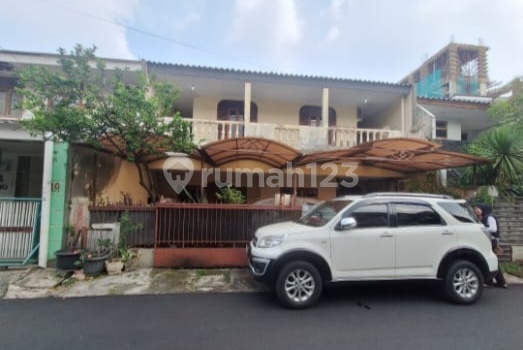 For Sale: Affordable Boarding House in Kebayoran Baru Near SCBD For Sale: Affordable Boarding House in Kebayoran Baru Near SCBD