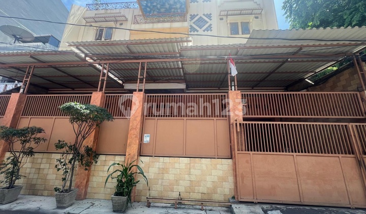 Dijual Rumah Besar luas Bungur Senen Jakarta Pusat