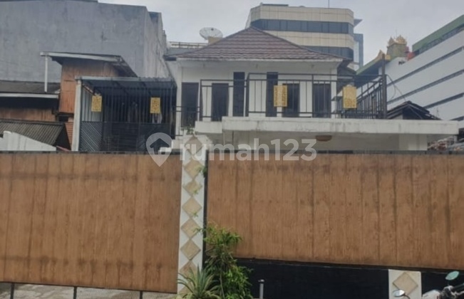 Dijual Rumah Kebon Sirih Dibawah NJOP Dekat MRT Cocok Kost