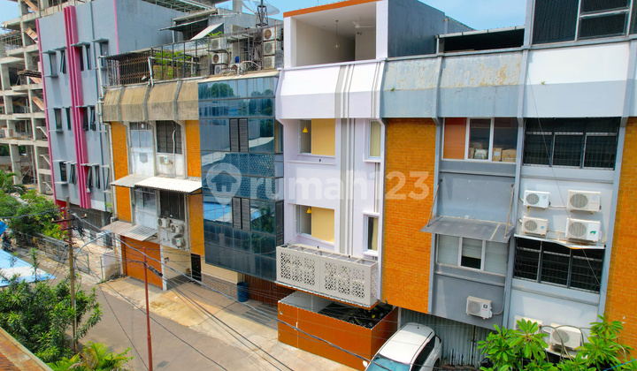 Exclusive New Boarding House Investment with High ROI in Central Jakarta