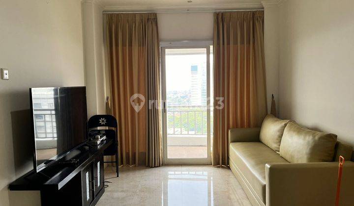 Disewakan 2 BR Apartemen Poins Square Fully Furnished, Sudah Renov 1