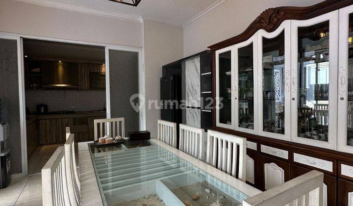 Dijual Rumah Keren Full Furnished + Kolam Renang Di Kbp 2