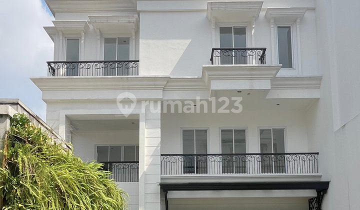 Brand New 3-Storey House with Pool Near MRT Lebak Bulus Brand New 3-Storey House with Pool Near MRT Lebak Bulus