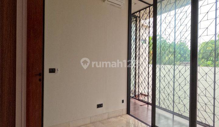 Dijual Townhouse Mewah 3Lantai Di Kemang, Jakarta Selatan 2