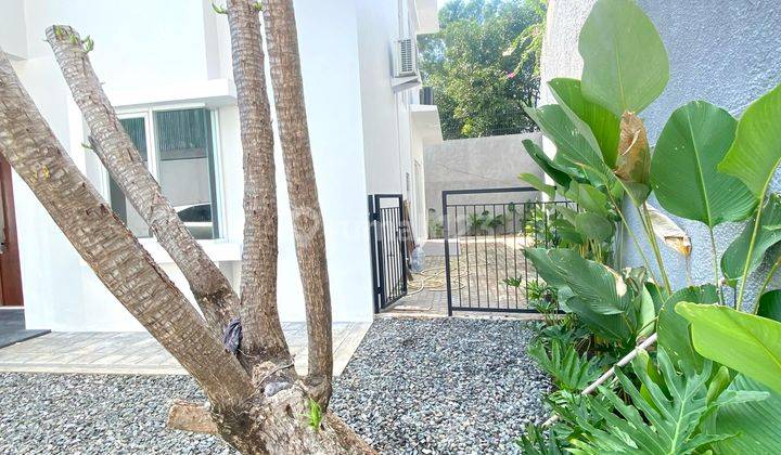 Disewakan Rumah Mewah 4+1br Di Kemang, Cluster Eksklusif. 2