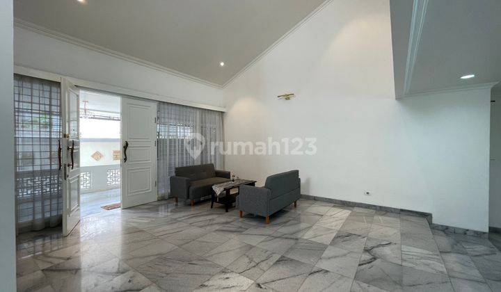 Rumah Bagus Semi Furnished HS Kebayoran Baru, Jakarta Selatan 2
