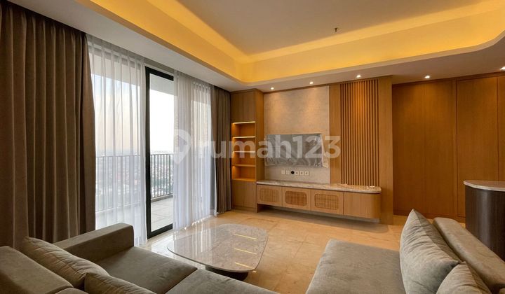For Rent Southgate 3br 161m², Private Lift + Maid Room 2