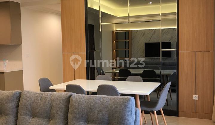 For Rent Pondok Indah Residence 3br, 159m², Mid Floor