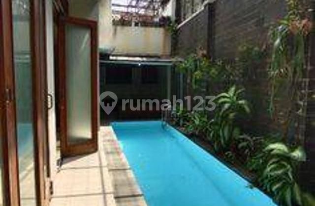 Sewa Rumah Mewah Kolam Renang Area Senopati Kebayoran Baru 2