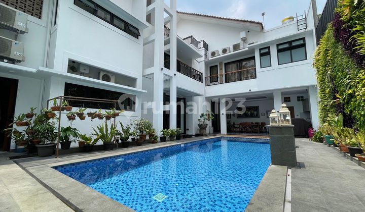 For Rent - New Modern Tropical House in Kemang, South Jakarta.