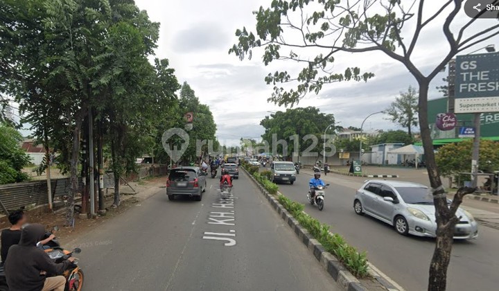 2000m2 land by the main road in a highly strategic location