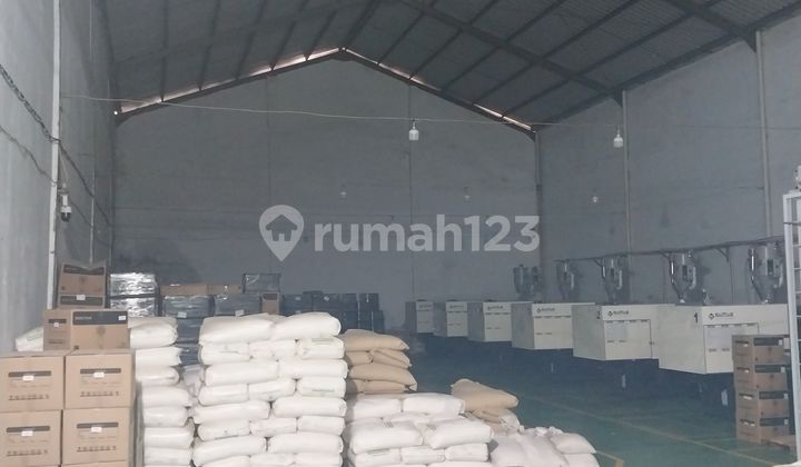 warehouse pantai indah dadap has a high elevation and is flood-free, size 1100m2