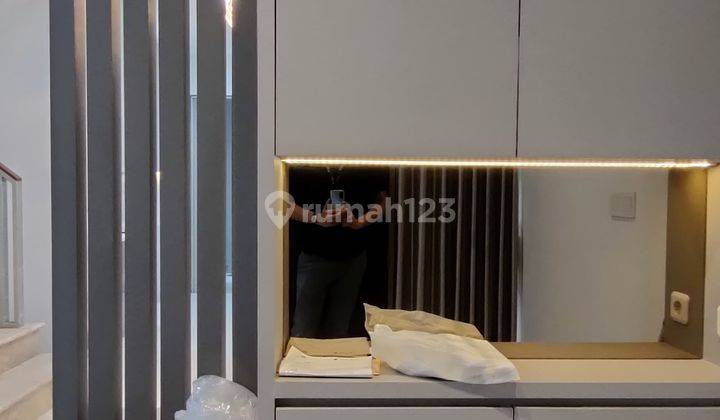 rumah golf island kondisi full furnished rapih 2
