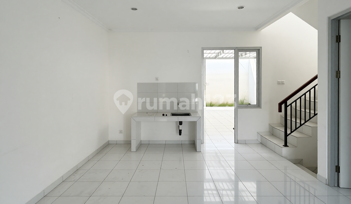 Rumah Dijual Sektor 7B Napoli Luas 140 Gading Serpong 2 Lantai Selatan Bagus