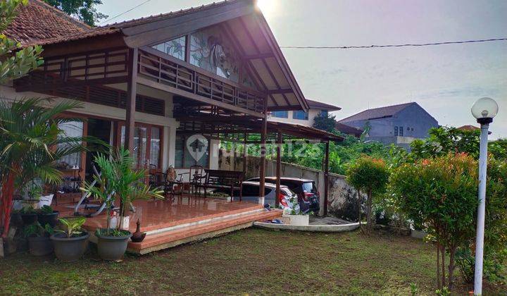 Rumah Klasik Luas View Gunung di Jl. Slamet, Semarang 1