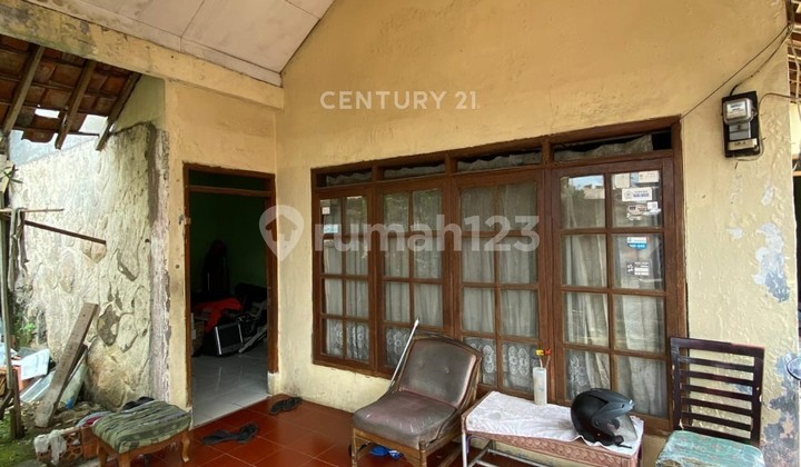 Strategic House in Tegal Gundil, North Bogor