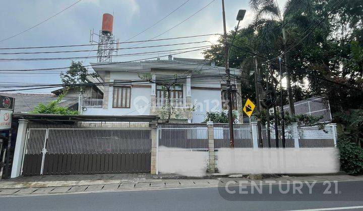 Rumah Grande 2 1/2 Lantai, Mewah Dan Strategis, Jakarta Selatan 1