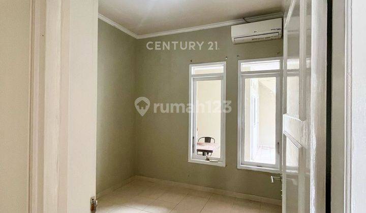 kamar tidur rumah siap huni dekat akses