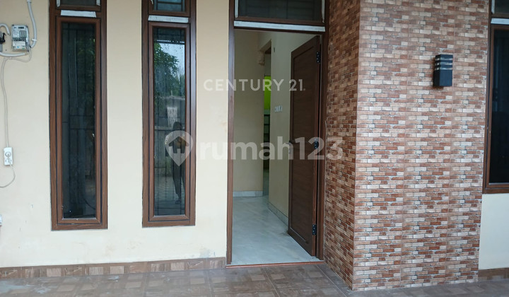 Strategic Warehouse Near Toll Road in Cijujung Sukaraja