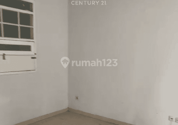 ruang tamu rumah akses tol view gunung