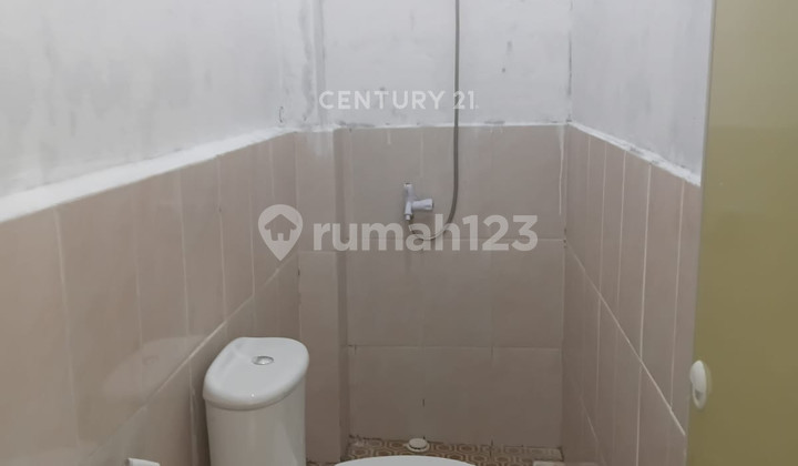 Rumah Strategis Siap Huni di Perum Acropolis Cibinong Bogor 2