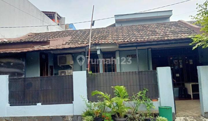 Rumah SHM di Perum Reni Jaya Baru
jl Abimanyu, Tangerang 2