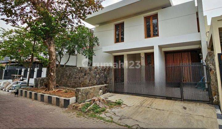 Di Jual Rumah Model Tropical at Lebak Bulus Jakarta Selatan 1