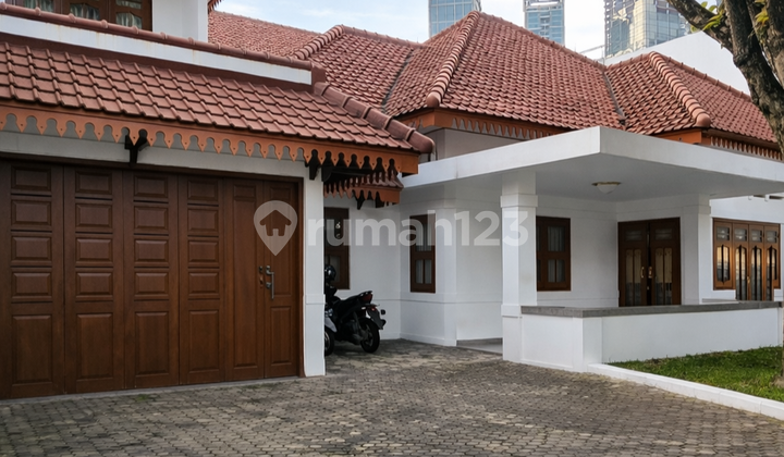 Di Jual Rumah Bagus At Menteng