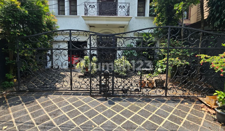 For Sale, Ready-to-Occupy House in Pondok Indah Area.