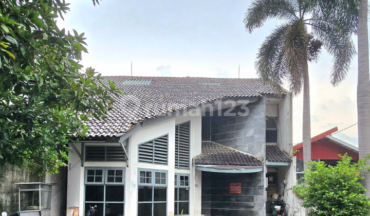 Di Jual Rumah untuk Kantor Area Hj. Nawi Raya