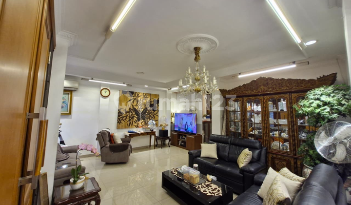 Di Jual Rumah Bagus Siap Huni Area Pinang Emas- Pondok Indah