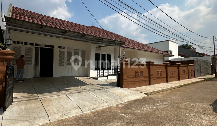 For Rent House in Kemang Antasari Area For Rent House in Kemang Antasari Area