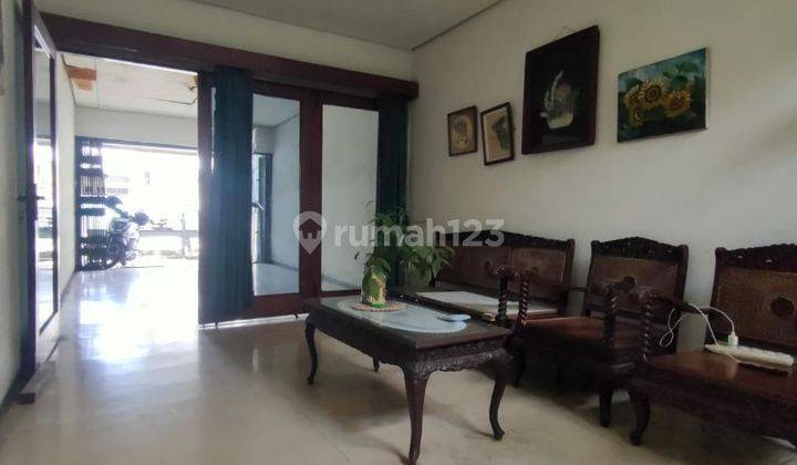 Di Jual Rumah Hitung Tanah Area Kebayoran Baru Jakarta selatan 1