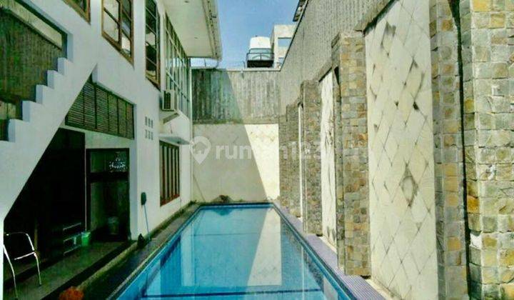 Rumah 2 Lantai di Cipete Jakarta Selatan Furnished Swimming Pool 1