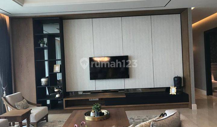 For Sale Apartement The Pakubuwono Signature 4 BR Furnished Bagus 2