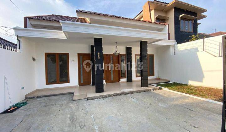 Rumah Minimalis Untuk Office Atau Huni Pinggir Jalan Besar 1