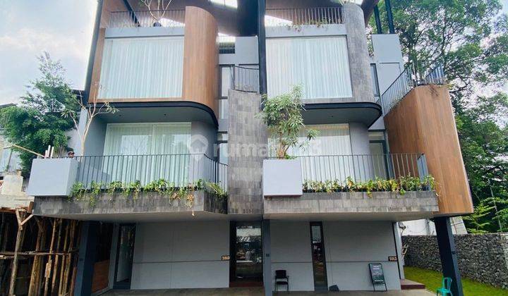 Rumah Modern Tropical Dalam Cluster Kemang 2