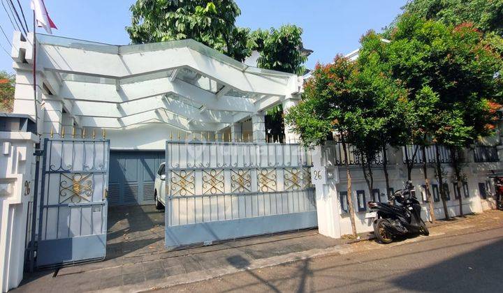 Rumah Mewah Untuk Huni Atau Silent Office Ampera 1