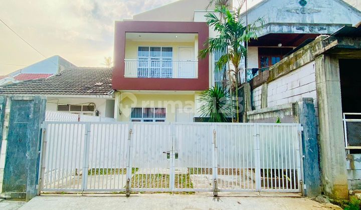 Minimalist House for Living or Silent Office in Kalibata 2